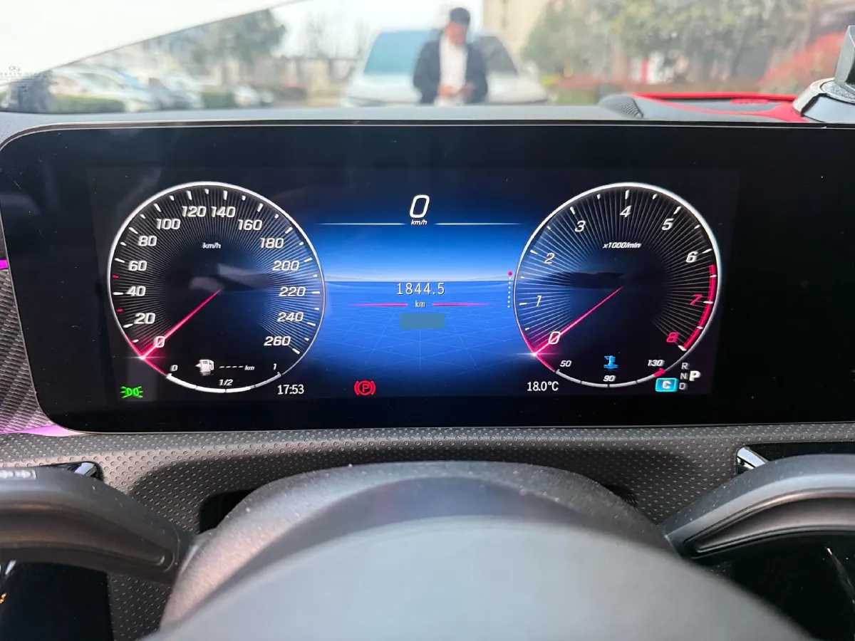 2024 Mercedes-Benz A Class 1.3T 163HP L4 7DCT,autocango,china used car exporter,china ev exporter,chinese used car exporter,chinese used ev exporter