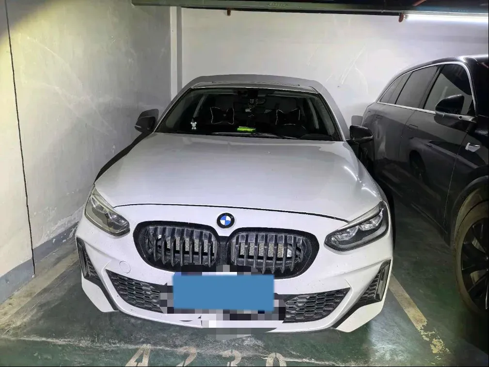 2021 BMW 1 Series 1.5T 140HP L3 7DCT,autocango,china used car exporter,china ev exporter,chinese used car exporter,chinese used ev exporter
