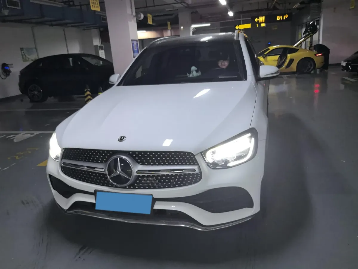 2020 Mercedes-Benz GLC Class 2.0T 258HP L4 9AT,autocango,china used car exporter,china ev exporter,chinese used car exporter,chinese used ev exporter