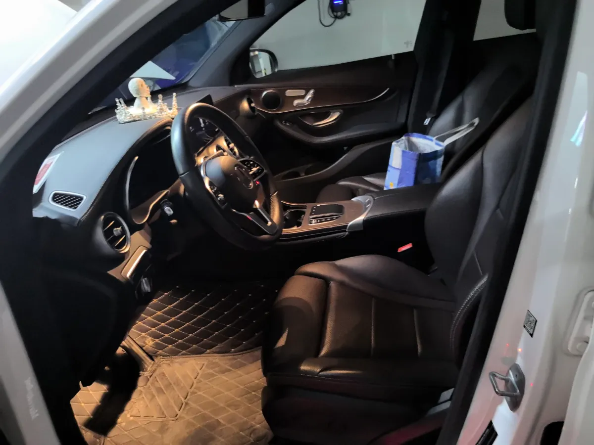 2020 Mercedes-Benz GLC Class 2.0T 258HP L4 9AT,autocango,china used car exporter,china ev exporter,chinese used car exporter,chinese used ev exporter