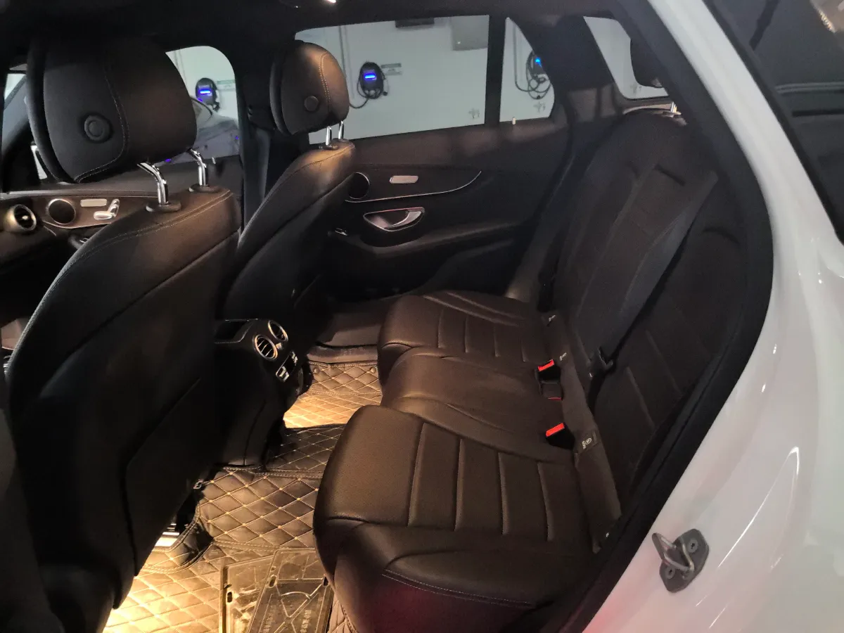 2020 Mercedes-Benz GLC Class 2.0T 258HP L4 9AT,autocango,china used car exporter,china ev exporter,chinese used car exporter,chinese used ev exporter