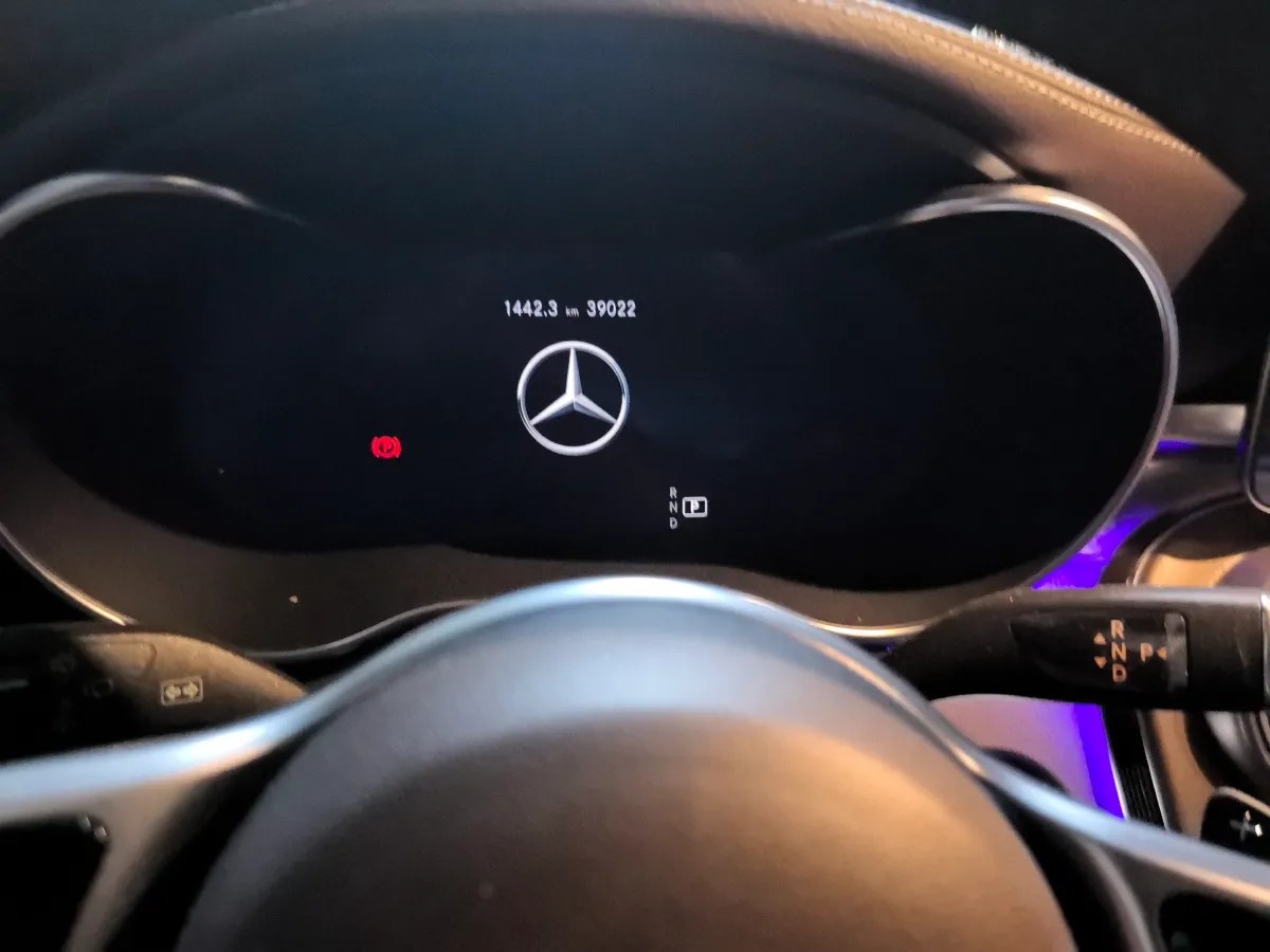 2020 Mercedes-Benz GLC Class 2.0T 258HP L4 9AT,autocango,china used car exporter,china ev exporter,chinese used car exporter,chinese used ev exporter