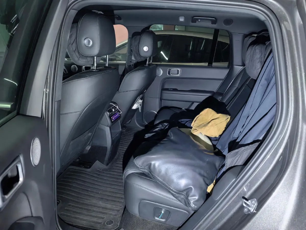 2024 Li L6 Range Extended 154HP L4 REEV 36.8KWH,autocango,china used car exporter,china ev exporter,chinese used car exporter,chinese used ev exporter