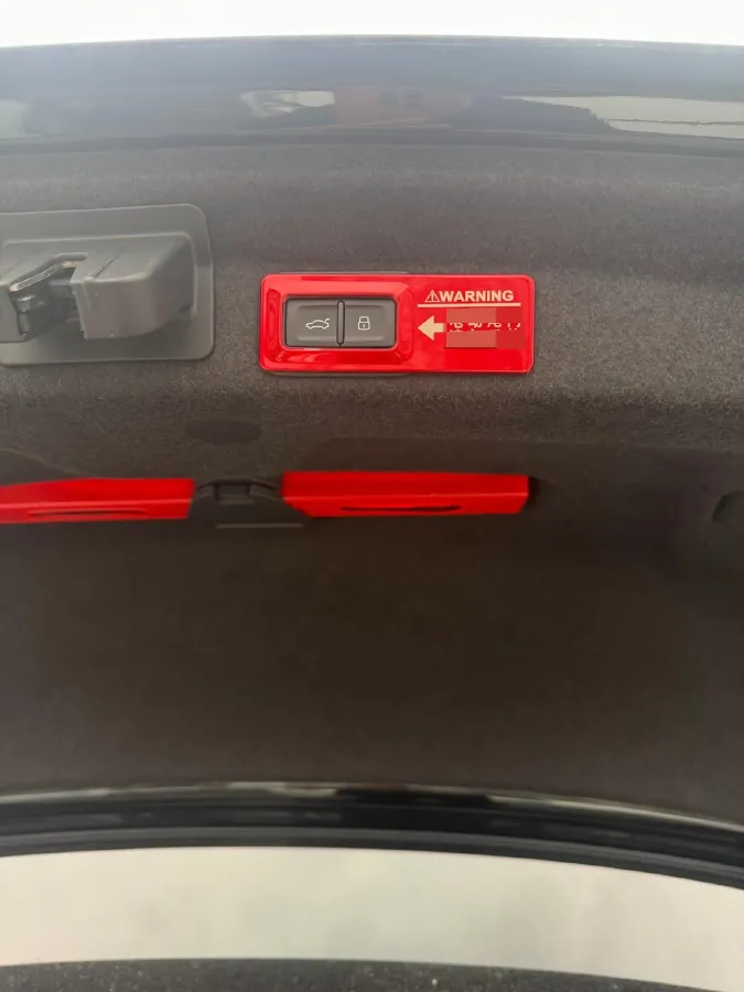 2024 Audi A6L 2.0T 245HP L4 7DCT,autocango,china used car exporter,china ev exporter,chinese used car exporter,chinese used ev exporter