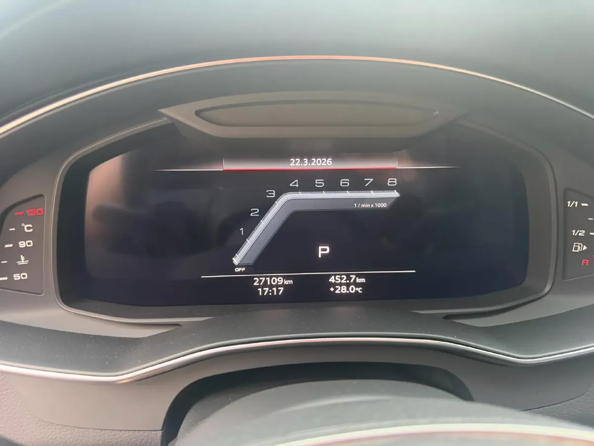 2024 Audi A6L 2.0T 245HP L4 7DCT,autocango,china used car exporter,china ev exporter,chinese used car exporter,chinese used ev exporter