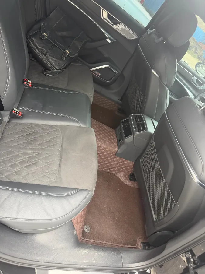 2024 Audi A6L 2.0T 245HP L4 7DCT,autocango,china used car exporter,china ev exporter,chinese used car exporter,chinese used ev exporter