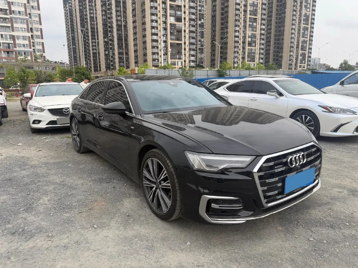 2024 Audi A6L 2.0T 245HP L4 7DCT,autocango,china used car exporter,china ev exporter,chinese used car exporter,chinese used ev exporter