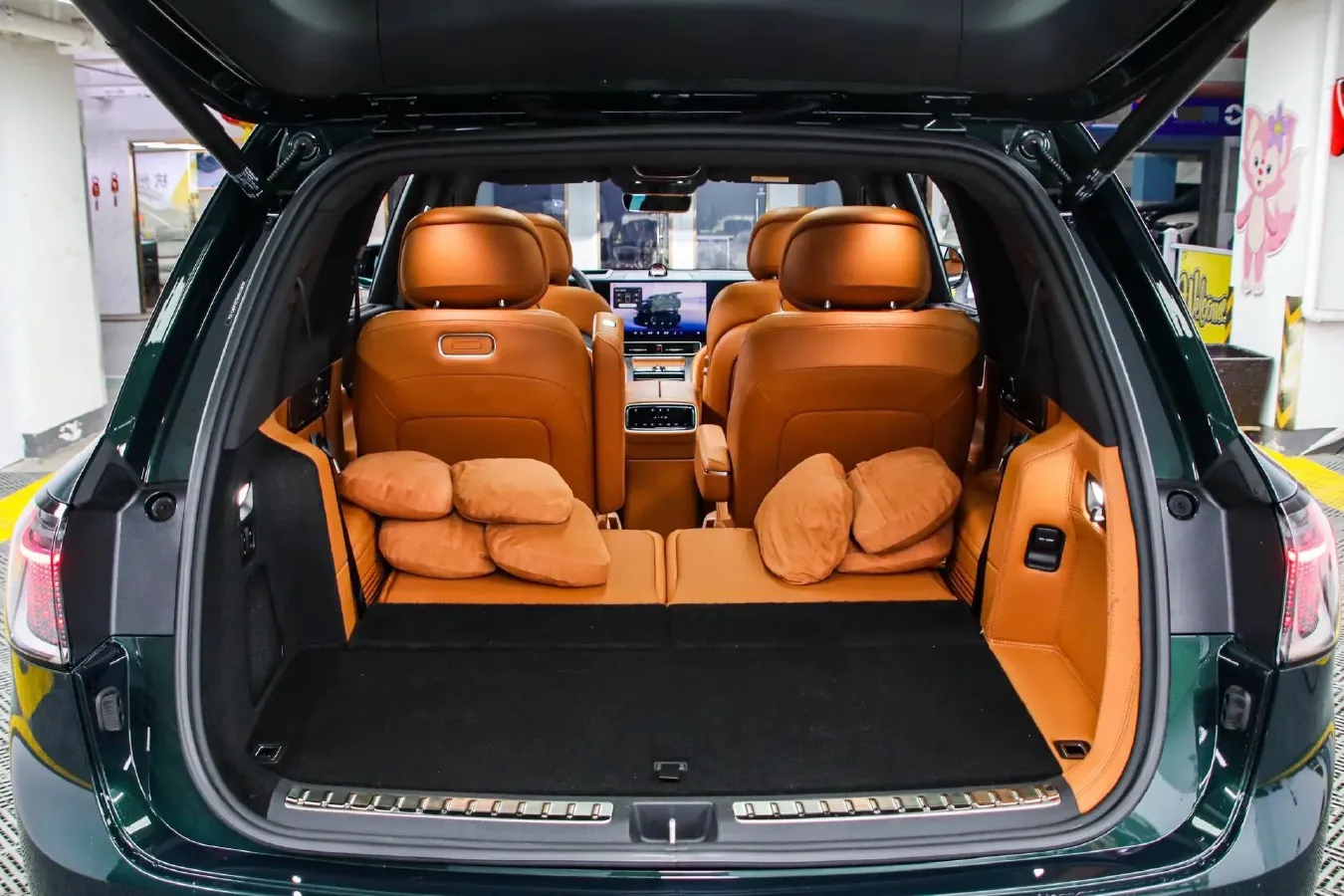 2024 AITO AITO M9 1.5T 152HP L4 REEV 42KWH,autocango,china used car exporter,china ev exporter,chinese used car exporter,chinese used ev exporter