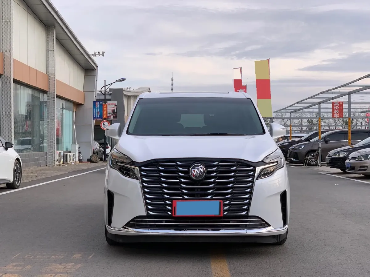 2023 Buick GL8 2.0T 237HP L4 9AT,autocango,china used car exporter,china ev exporter,chinese used car exporter,chinese used ev exporter