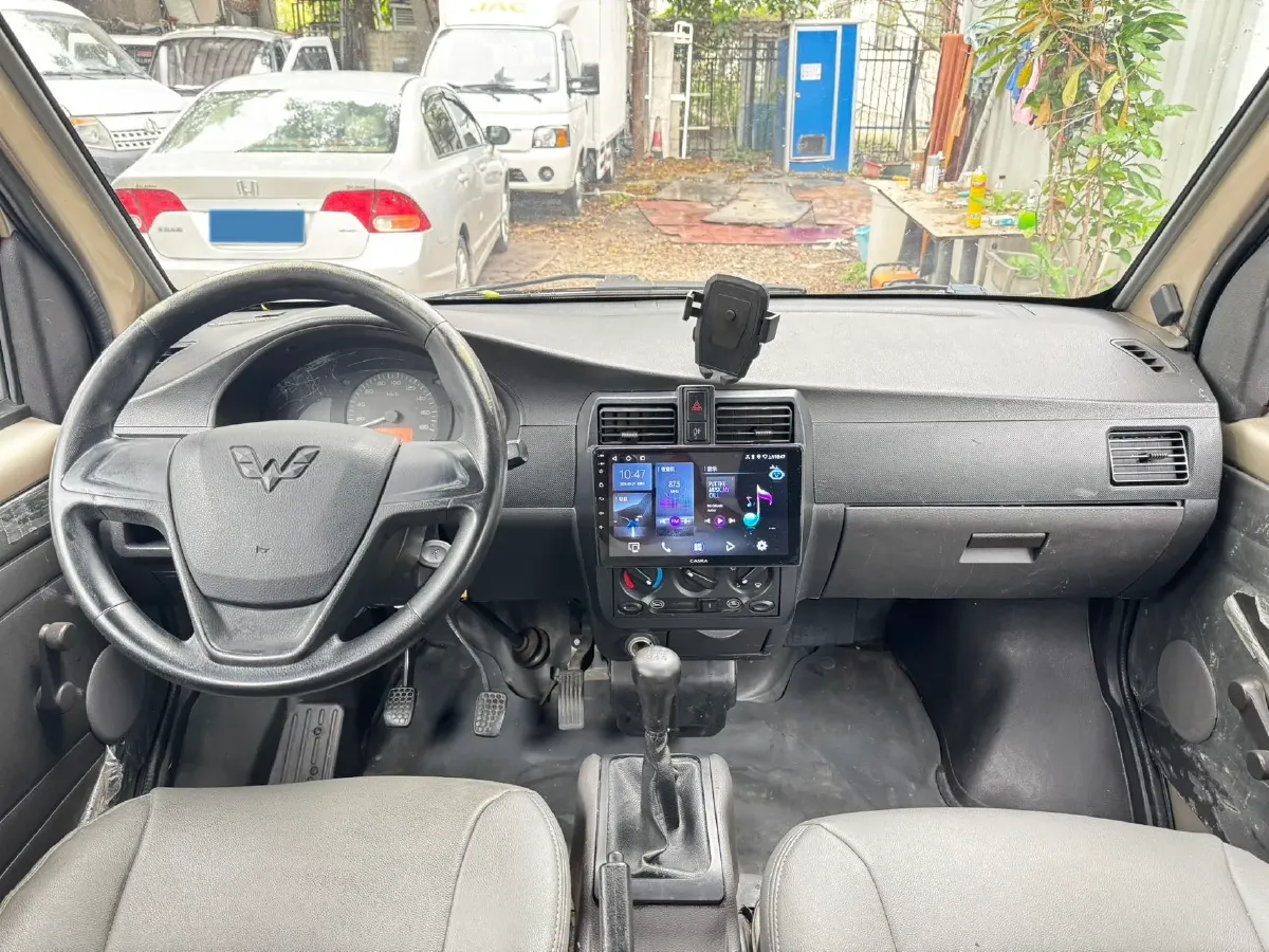 2017 WuLing RongGuang 1.5L 107HP L4 5MT,autocango,china used car exporter,china ev exporter,chinese used car exporter,chinese used ev exporter