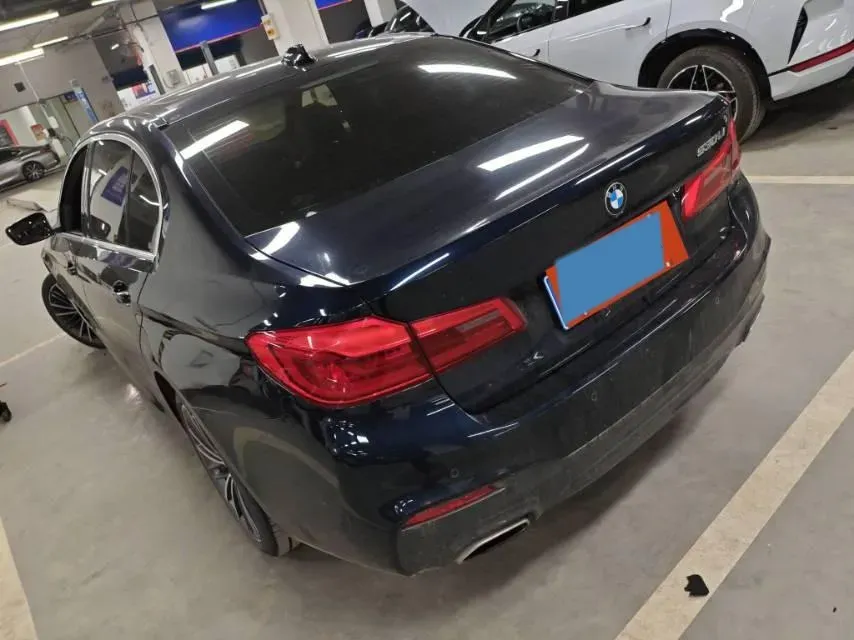 2020 BMW 5 Series 2.0T 184HP L4 8AT,autocango,china used car exporter,china ev exporter,chinese used car exporter,chinese used ev exporter