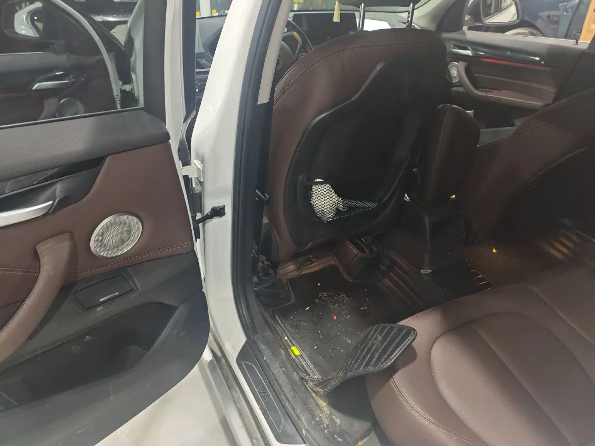 2022 BMW X1 1.5T 140HP L3 7DCT,autocango,china used car exporter,china ev exporter,chinese used car exporter,chinese used ev exporter