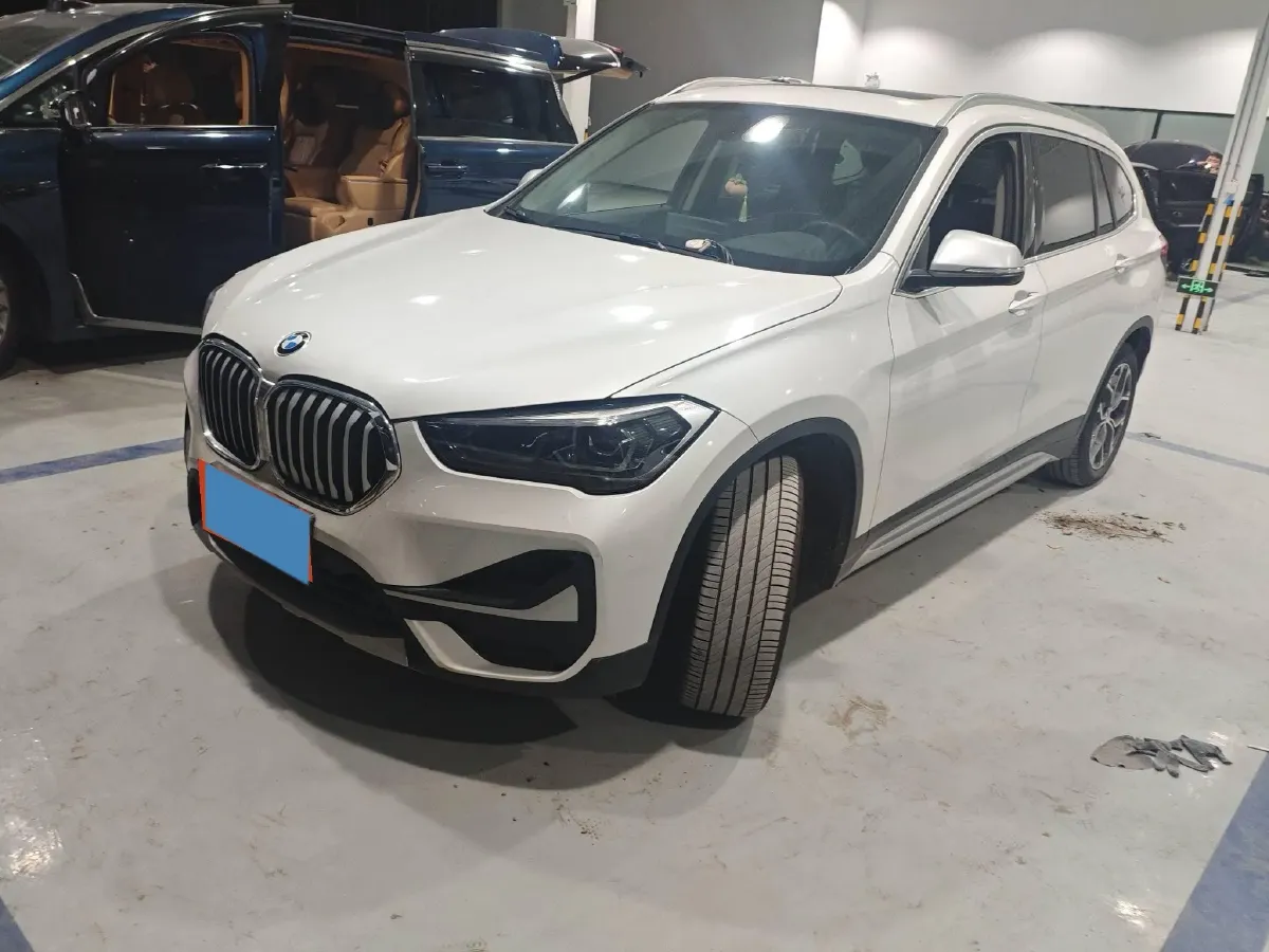 2022 BMW X1 1.5T 140HP L3 7DCT,autocango,china used car exporter,china ev exporter,chinese used car exporter,chinese used ev exporter