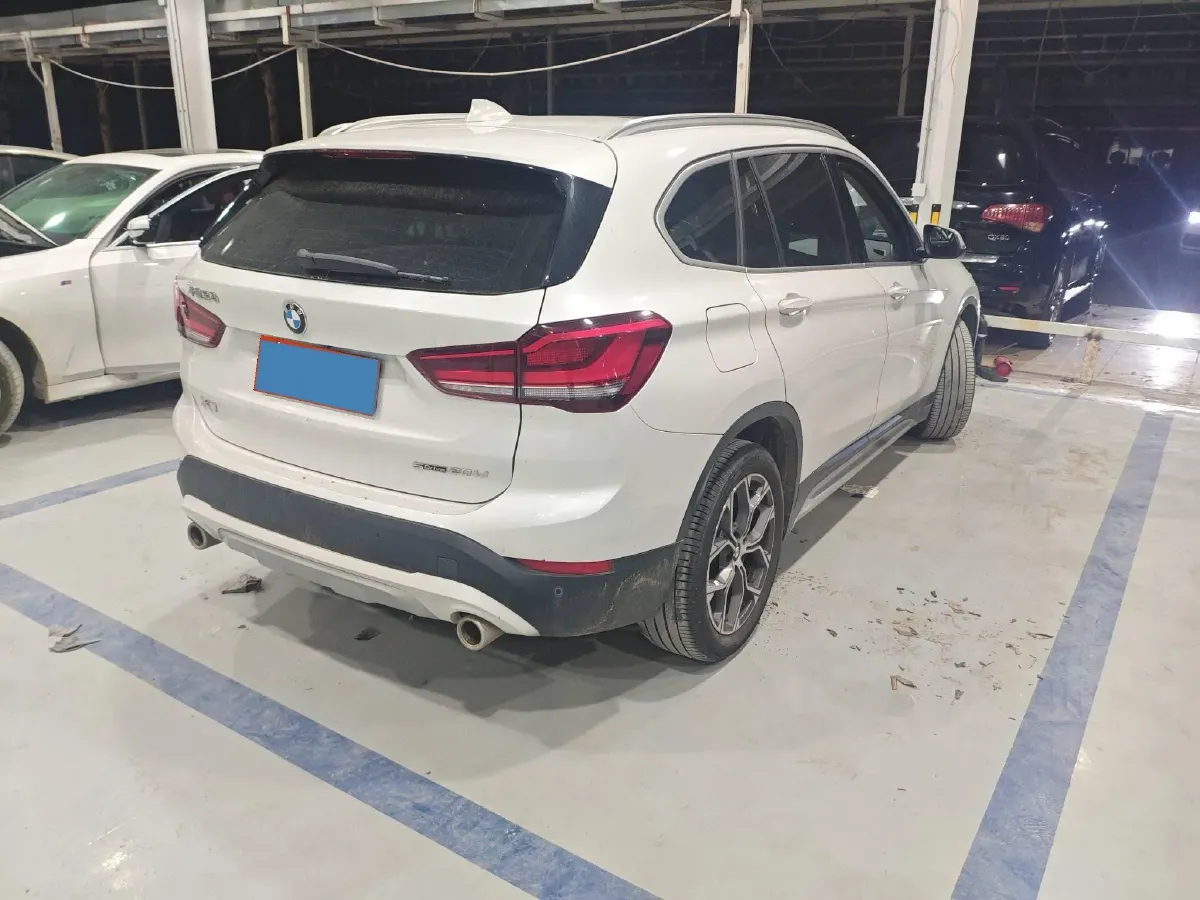 2022 BMW X1 1.5T 140HP L3 7DCT,autocango,china used car exporter,china ev exporter,chinese used car exporter,chinese used ev exporter