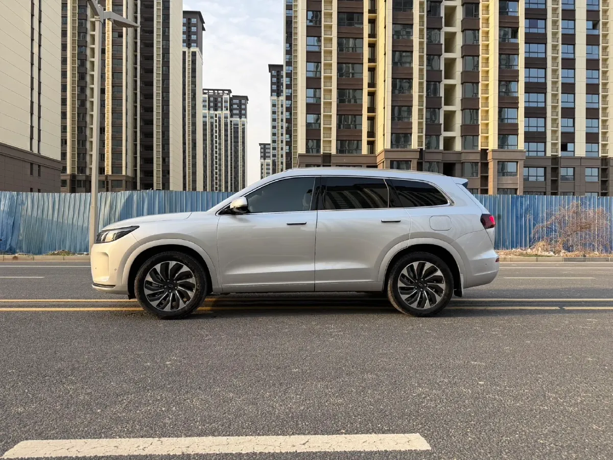 2024 AITO AITO M7 1.5T 152HP L4 REEV 40KWH,autocango,china used car exporter,china ev exporter,chinese used car exporter,chinese used ev exporter