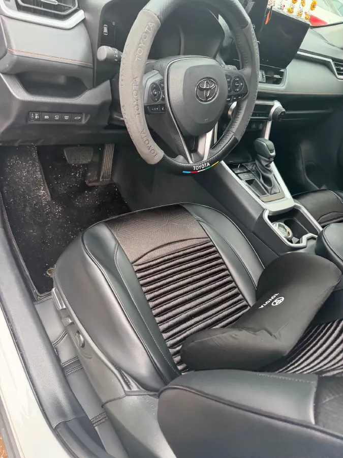 2024 Toyota RAV4 2.0L 171HP L4 CVT,autocango,china used car exporter,china ev exporter,chinese used car exporter,chinese used ev exporter