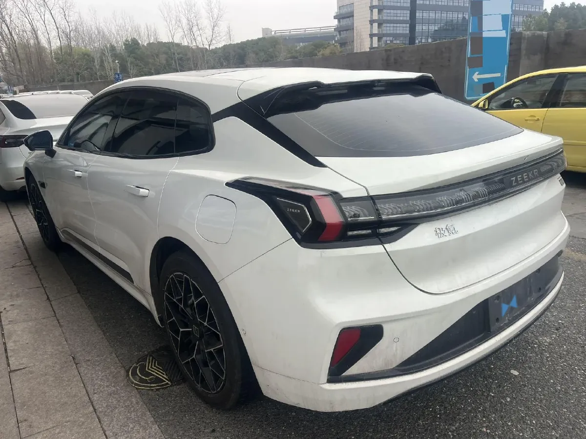 2025 Zeekr 001 BEV 100KWH,autocango,china used car exporter,china ev exporter,chinese used car exporter,chinese used ev exporter