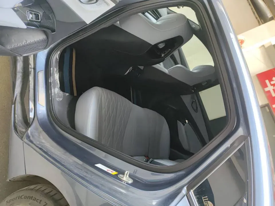 2022 AITO AITO M5 Range Extended 125HP REEV 40KWH,autocango,china used car exporter,china ev exporter,chinese used car exporter,chinese used ev exporter