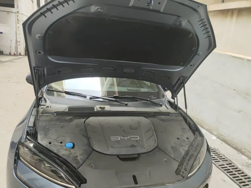 2022 AITO AITO M5 Range Extended 125HP REEV 40KWH,autocango,china used car exporter,china ev exporter,chinese used car exporter,chinese used ev exporter