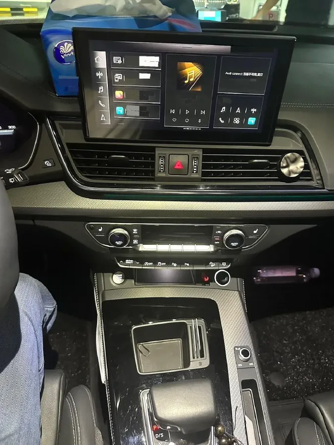 2022 Audi Q5L 2.0T 190HP L4 7DCT,autocango,china used car exporter,china ev exporter,chinese used car exporter,chinese used ev exporter