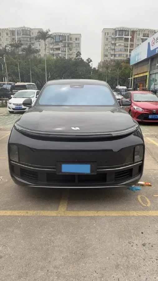 2023 Li L9 Range Extended 154HP REEV 42.6KWH,autocango,china used car exporter,china ev exporter,chinese used car exporter,chinese used ev exporter