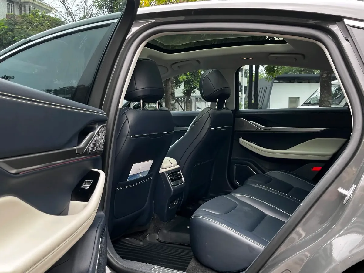 2022 Lincoln Z 2.0T 246HP L4 8AT,autocango,china used car exporter,china ev exporter,chinese used car exporter,chinese used ev exporter