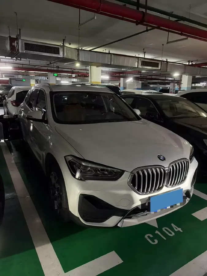 2021 BMW X1 2.0T 192HP L4 7DCT,autocango,china used car exporter,china ev exporter,chinese used car exporter,chinese used ev exporter