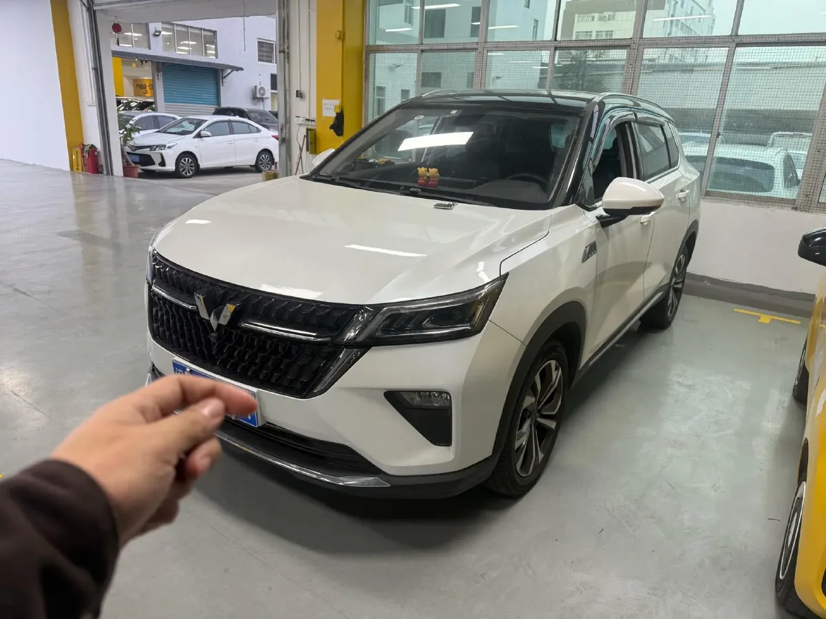 2021 WuLing XingChen 1.5T 147HP L4 CVT,autocango,china used car exporter,china ev exporter,chinese used car exporter,chinese used ev exporter