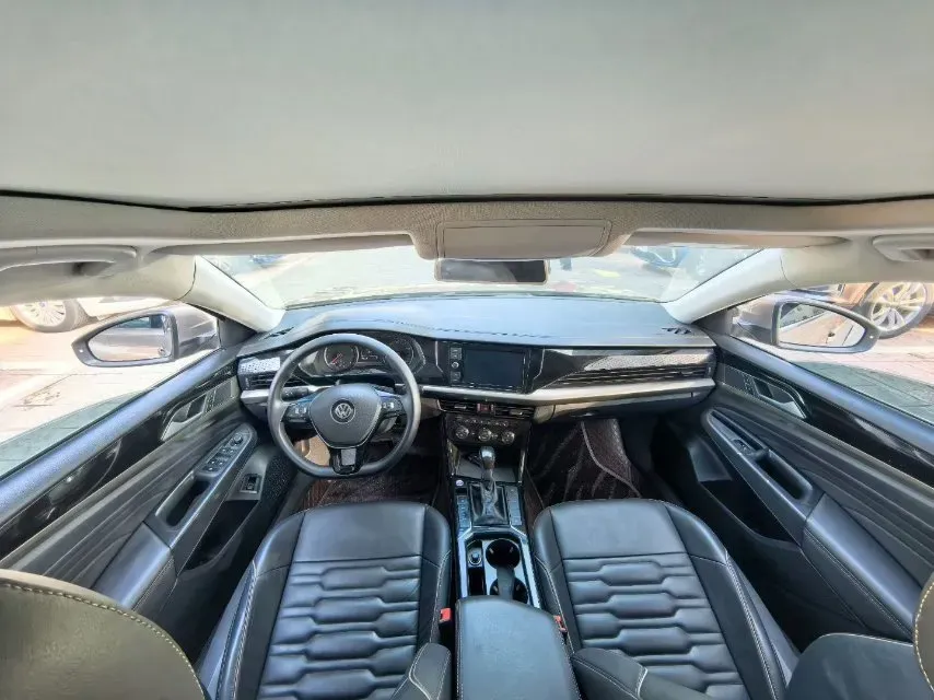 2019 Skoda Kodiak 2.0T 186HP L4 7DCT,autocango,china used car exporter,china ev exporter,chinese used car exporter,chinese used ev exporter