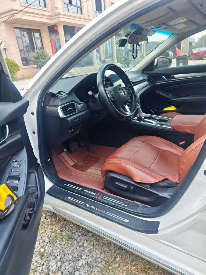 2021 Honda Accord 1.5T 194HP L4 CVT,autocango,china used car exporter,china ev exporter,chinese used car exporter,chinese used ev exporter