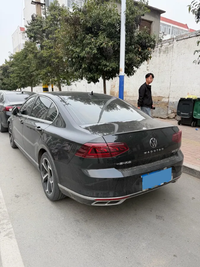 2023 Volkswagen Magotan 2.0T 186HP L4 7DCT,autocango,china used car exporter,china ev exporter,chinese used car exporter,chinese used ev exporter