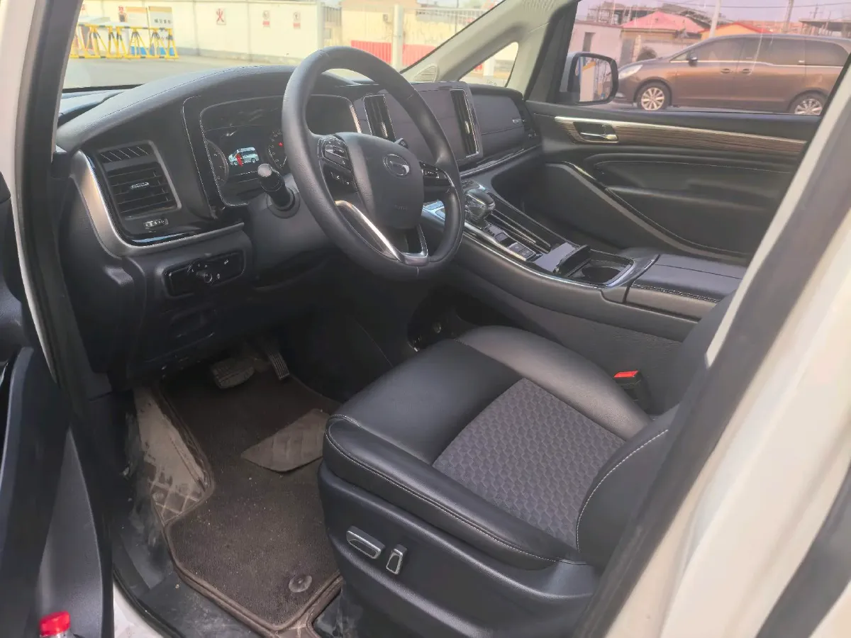 2021 GAC Trumpchi M8 2.0T 252HP L4 8AT,autocango,china used car exporter,china ev exporter,chinese used car exporter,chinese used ev exporter