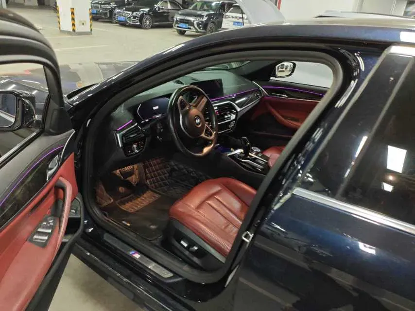 2020 BMW 5 Series 2.0T 252HP L4 8AT,autocango,china used car exporter,china ev exporter,chinese used car exporter,chinese used ev exporter