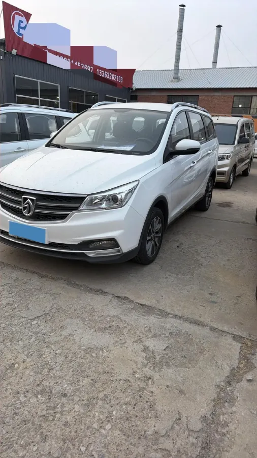 2019 BaoJun 730 1.5L 105HP L4 6MT,autocango,china used car exporter,china ev exporter,chinese used car exporter,chinese used ev exporter