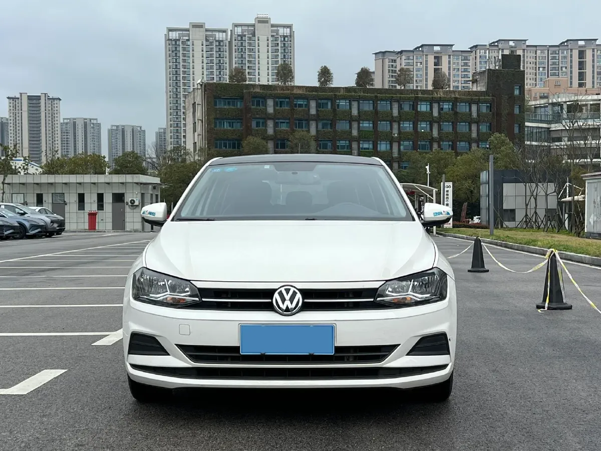 2019 Volkswagen Polo 1.5L 113HP L4 6AT,autocango,china used car exporter,china ev exporter,chinese used car exporter,chinese used ev exporter