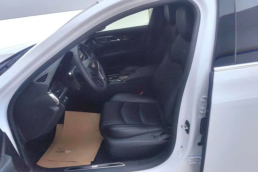 2021 Cadillac CT6 2.0T 237HP L4 10AT,autocango,china used car exporter,china ev exporter,chinese used car exporter,chinese used ev exporter