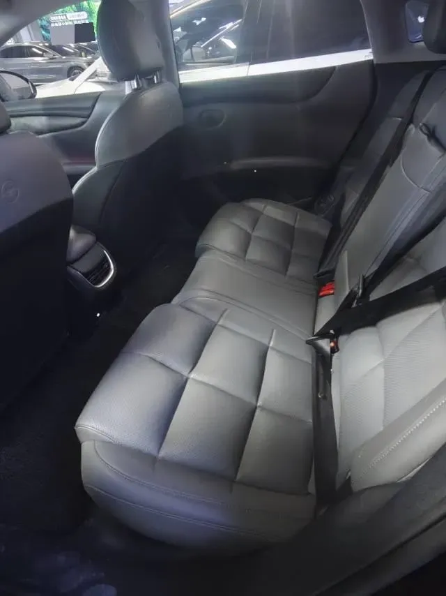 2024 IM L6 BEV 100KWH,autocango,china used car exporter,china ev exporter,chinese used car exporter,chinese used ev exporter