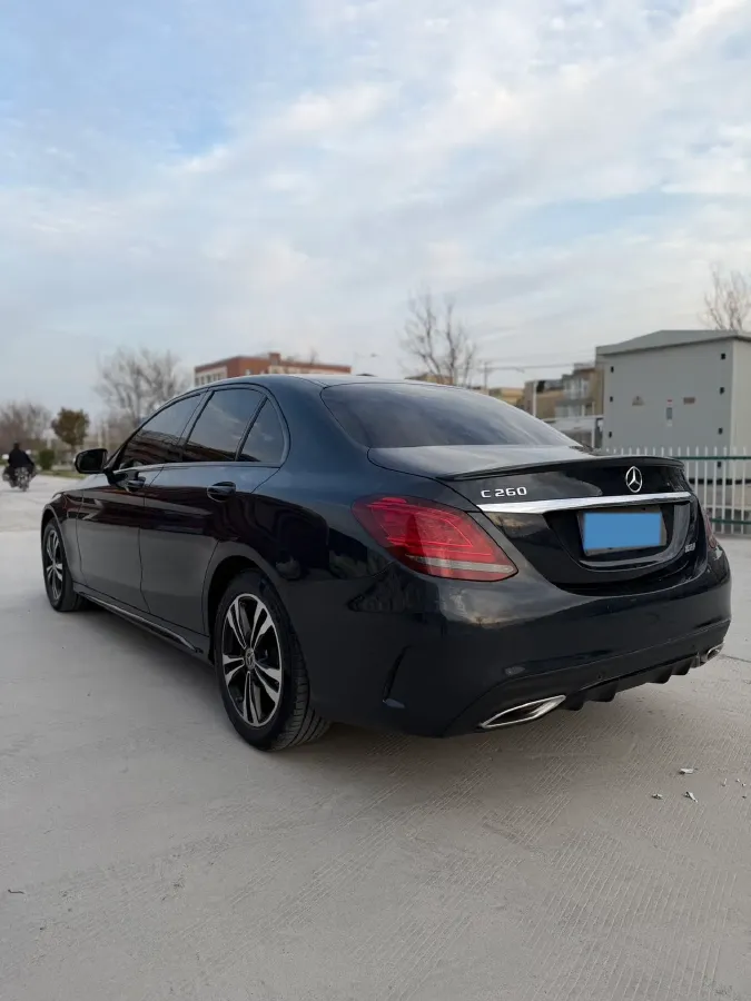 2020 Mercedes-Benz C Class 1.5T 184HP L4 9AT,autocango,china used car exporter,china ev exporter,chinese used car exporter,chinese used ev exporter