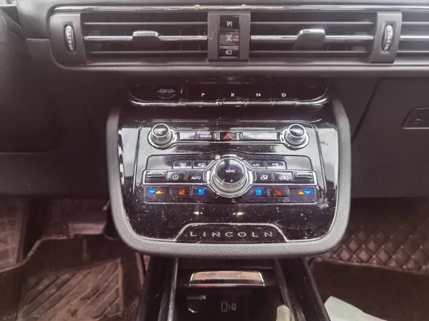 2021 Lincoln Corsair 2.0T 245HP L4 8AT,autocango,china used car exporter,china ev exporter,chinese used car exporter,chinese used ev exporter