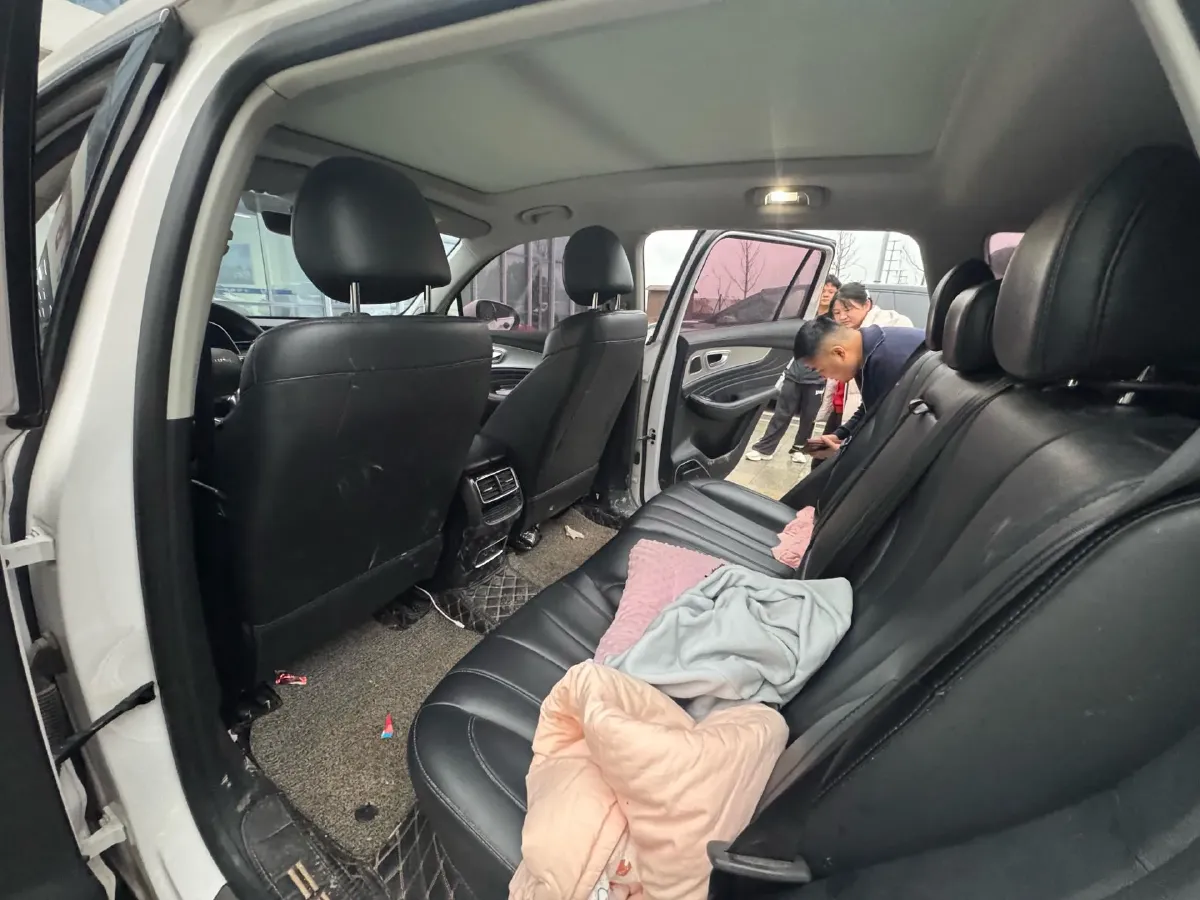 2019 Roewe RX5 MAX 1.5T 173HP L4 6AT,autocango,china used car exporter,china ev exporter,chinese used car exporter,chinese used ev exporter