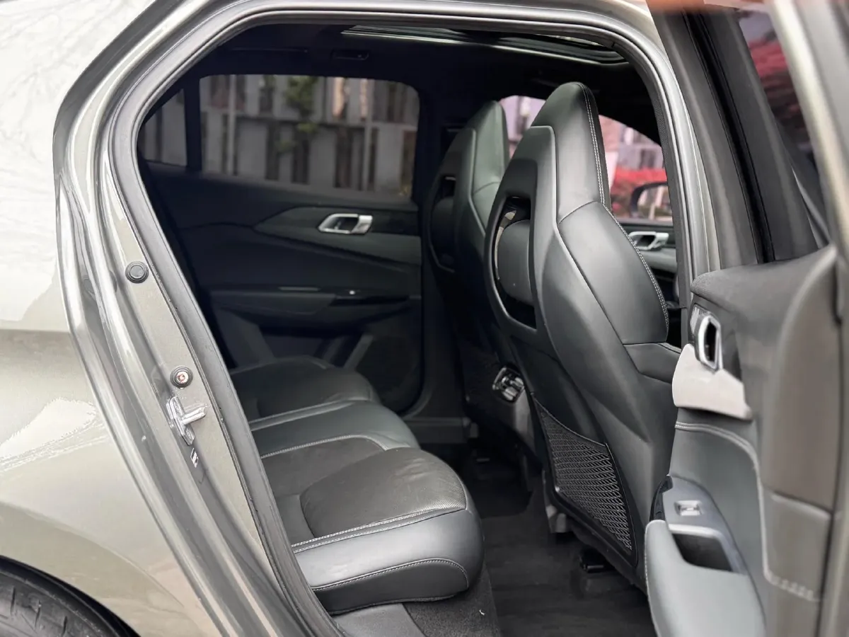 2022 LYNK&CO 03 1.5T 180HP L3 7DCT,autocango,china used car exporter,china ev exporter,chinese used car exporter,chinese used ev exporter