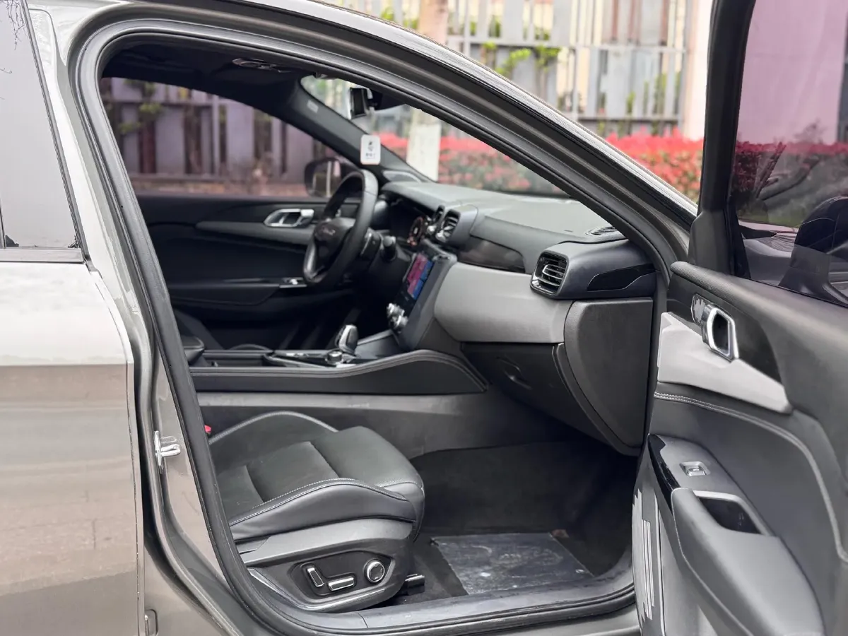 2022 LYNK&CO 03 1.5T 180HP L3 7DCT,autocango,china used car exporter,china ev exporter,chinese used car exporter,chinese used ev exporter