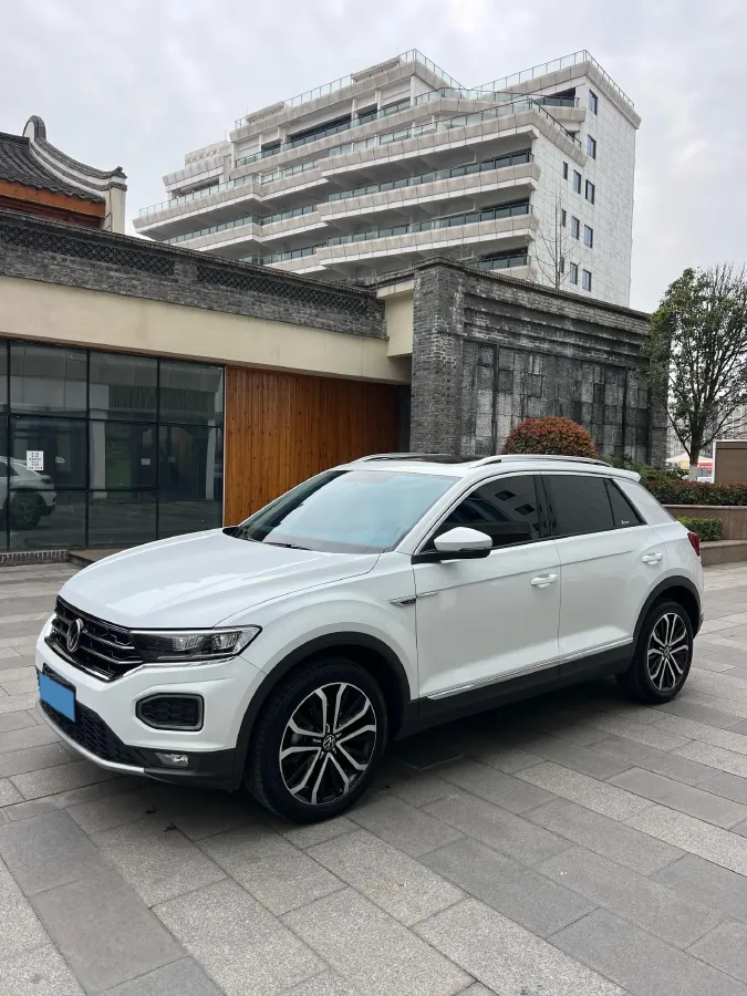2022 Volkswagen T-Roc 1.4T 150HP L4 7DCT,autocango,china used car exporter,china ev exporter,chinese used car exporter,chinese used ev exporter