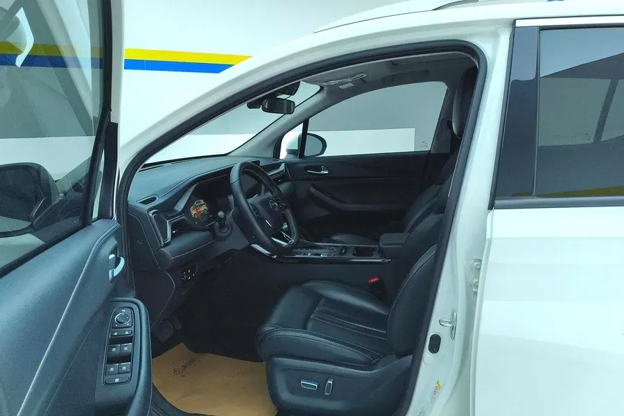 2022 GAC Trumpchi GS4 1.5T 169HP L4 6AT,autocango,china used car exporter,china ev exporter,chinese used car exporter,chinese used ev exporter