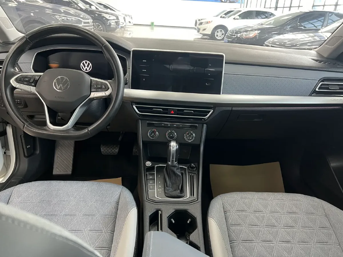 2023 Volkswagen Lavida 1.5L 113HP L4 6AT,autocango,china used car exporter,china ev exporter,chinese used car exporter,chinese used ev exporter