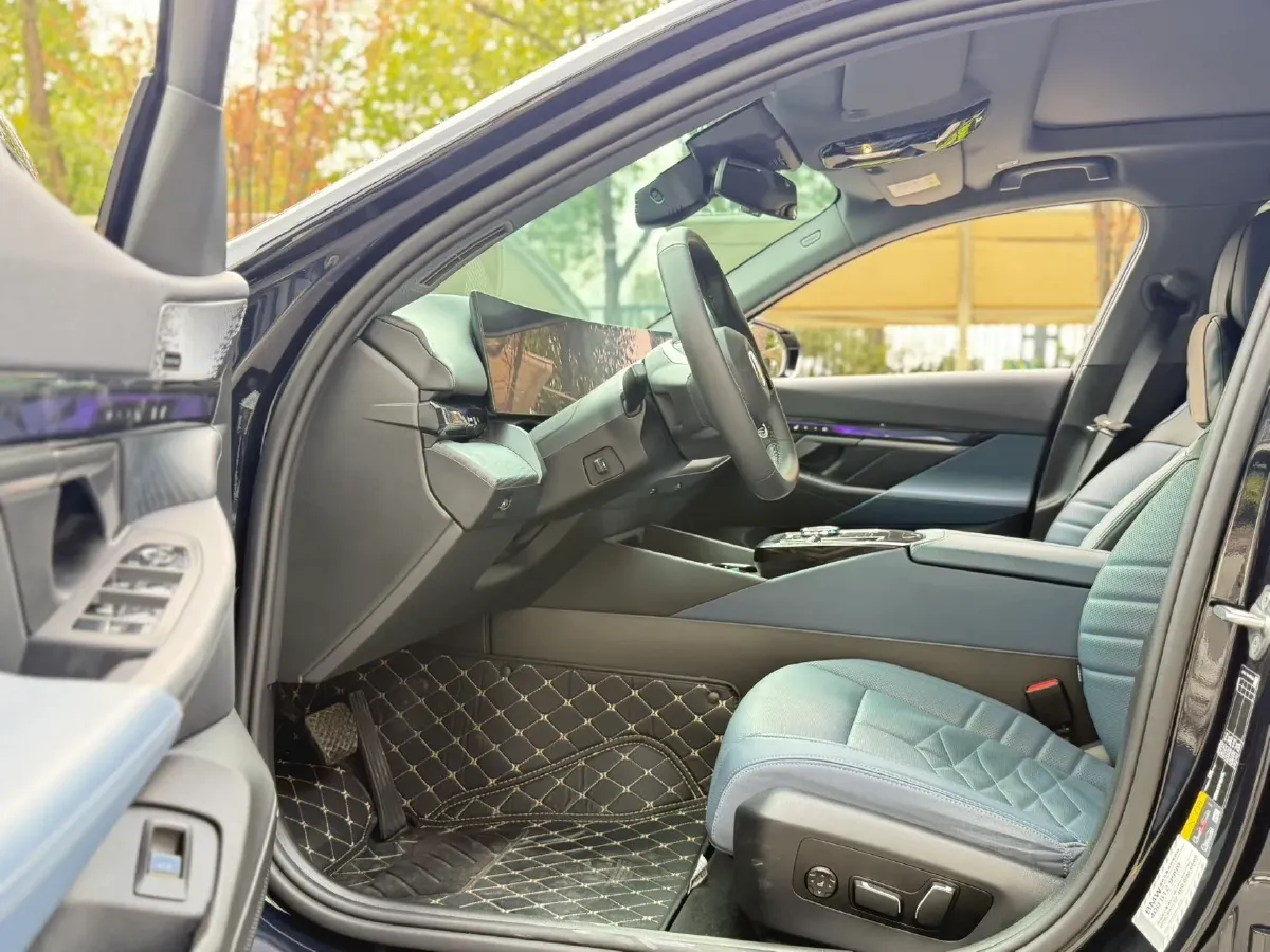 2024 BMW i5 BEV 79.05KWH,autocango,china used car exporter,china ev exporter,chinese used car exporter,chinese used ev exporter