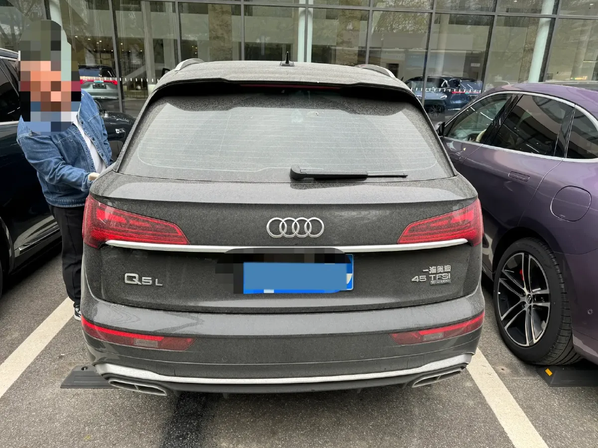 2021 Audi Q5L 2.0T 252HP L4 7DCT,autocango,china used car exporter,china ev exporter,chinese used car exporter,chinese used ev exporter