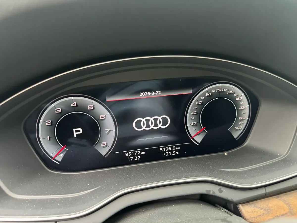 2021 Audi Q5L 2.0T 252HP L4 7DCT,autocango,china used car exporter,china ev exporter,chinese used car exporter,chinese used ev exporter