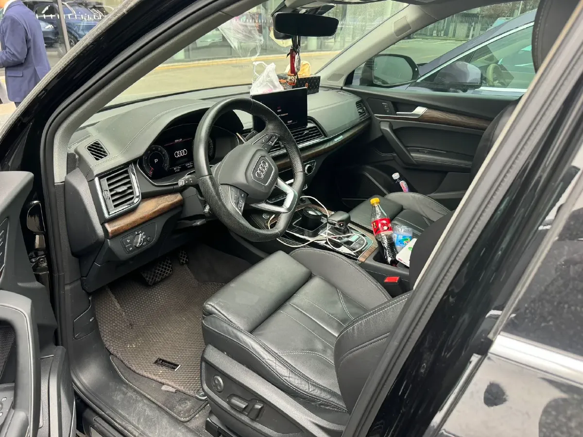 2021 Audi Q5L 2.0T 252HP L4 7DCT,autocango,china used car exporter,china ev exporter,chinese used car exporter,chinese used ev exporter