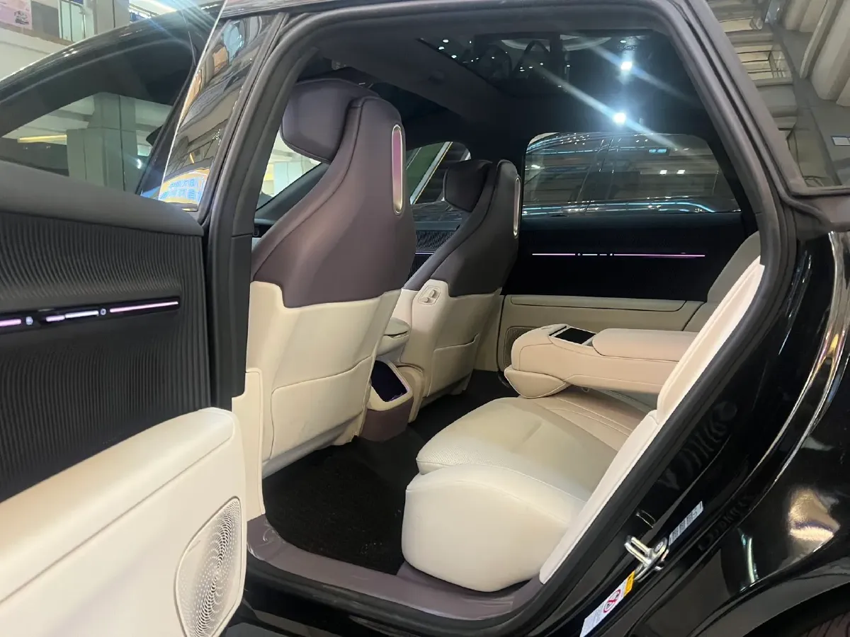 2025 Avatr 12 1.5T 156HP L4 REEV 39.05KWH,autocango,china used car exporter,china ev exporter,chinese used car exporter,chinese used ev exporter